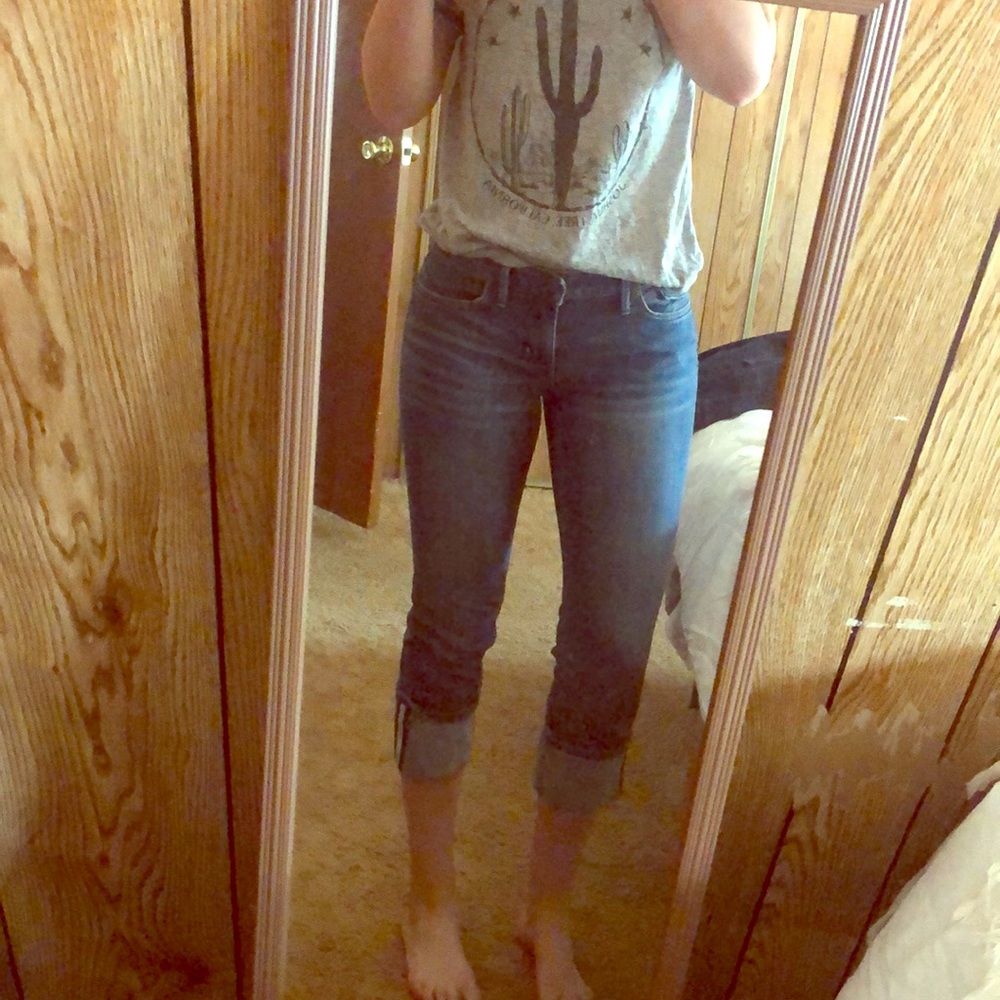 Super comfy Banana Republic Capri pants
